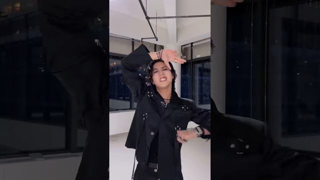 Y2mate.mx-������ #ChkChkBoom #StrayKids #스트레이키즈 #ATE #한 #HAN #StrayKidsComeback #YouMakeStrayKidsSta