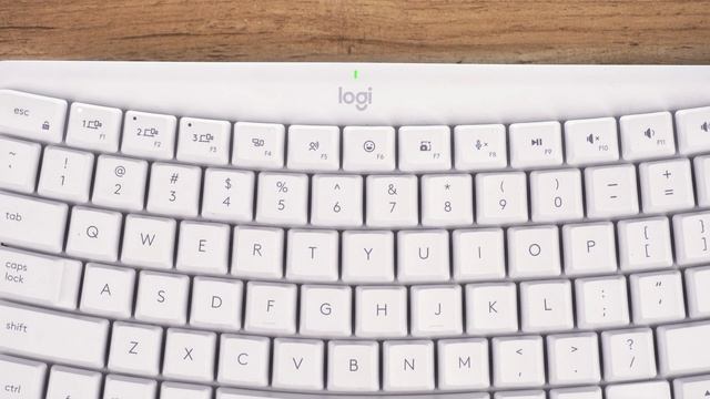 Logitech Wave Keys Unboxing and Setup смотреть онлайн