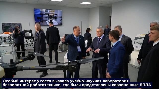 Полпред Президента РФ в СКФО Юрий Чайка посетил СКФУ