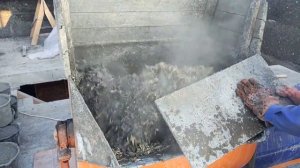 Правильный замес арболита. Стройка дома из монолитного арболита.