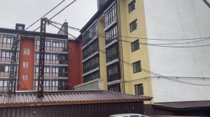 Покраска фасада с помощью безвоздушного краскопульта