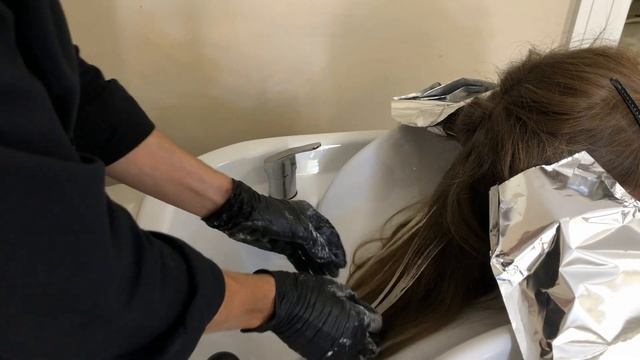 Как делать плавный переход в окрашивании? Рельеф, растяжка цвета и тонирование.