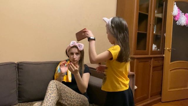 СТИРАЛКА, КУХАРКА, ЛЕНТЯЙКА! ПО БУЛКАМ! смотреть онлайн