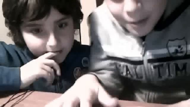 il modellino telecomandato di Vincenzo Moretti e Diego Riso смотреть онлайн