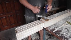 Сделай так же и будешь счастлив! Колонна из дерева в интерьере своими руками!