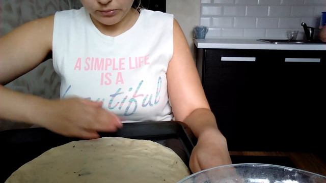 ОЧЕНЬ ВКУСНАЯ Пицца. Быстро Пицца. Пицца Готовим дома пиццу очень быстро. смотреть онлайн