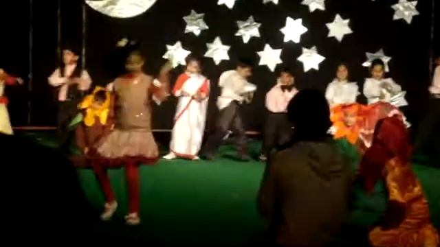 Ashmit in Desi Boyz смотреть онлайн