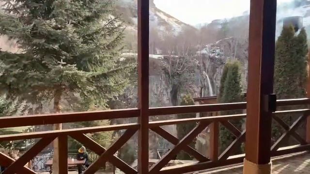 Где покушать на медовых водопадах Кисловодска / Самый большой Хычин в книге рекордов Гиннеса. смотреть онлайн