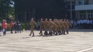 Как нужно правильно маршеровать!