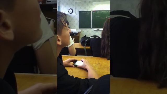 Ильюхин на пианино смотреть онлайн