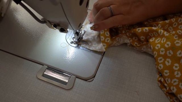 Урок 76. Обработка горловины с американской проймой. Сто шагов портного