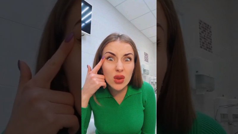 а ваши губы видно?) #shortsvideo #shortvideo #юмор #увеличениегуб #губы #ботокс #косметолог