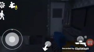 Показываю всем кто играет в игру мороженщик где находится кусачки