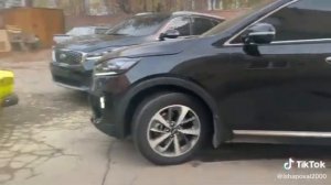 Тебе что мало было? Добавить?   -Мне Добавь ?