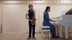 И. Дунаевский "Колыбельная" Исполняет Комаров Станислав, концертмейстер Мамедова Арзу Сахибовна