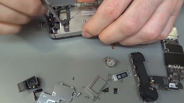 iPhone 4s - разбита матрица модуля дисплея. смотреть онлайн