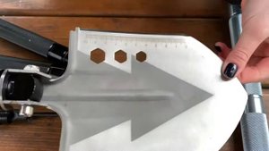 ЛОПАТА ДЛЯ ВЫЖИВАНИЯ! Многофункциональная туристическая походная саперная лопата видеообзор