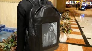 POP-I — рюкзак с E-Ink дисплеем