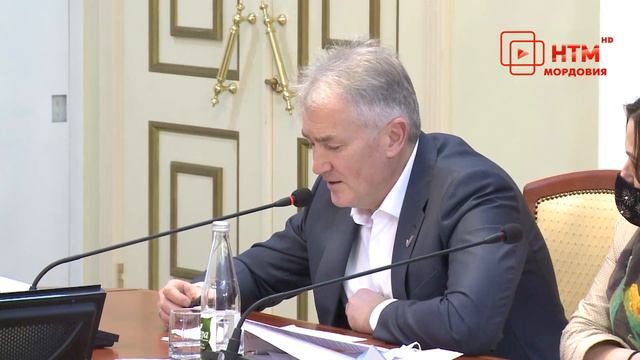 Глава Мордовии Встретился с активистами ОНФ. смотреть онлайн