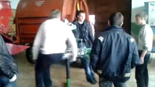 Инженерам весело) смотреть онлайн