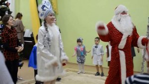 Мы повесим шарики