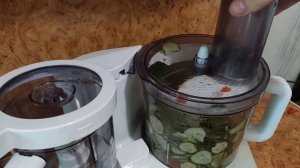 Какими насадками нарезать салат в кухонном комбайне
