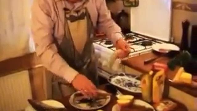 Как можно очень быстро очистить рыбу смотреть онлайн