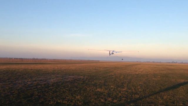 Primul meu zbor cu planorul - superb! смотреть онлайн