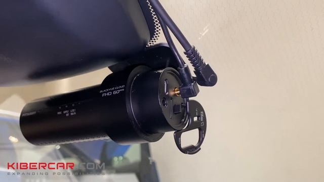 Установка Корейских регистраторов Blackvue на Toyota Camry смотреть онлайн