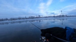 ВОТ ТЕБЕ И ПОРЕВО на Москва реке ! Морозное утро ! Ветер шпарит !