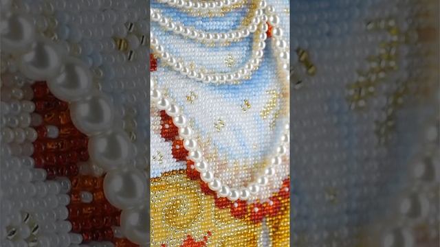 Боярышня с подносом