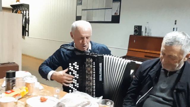 Аварская песня, поёт Заслуженный артист республики Дагестан Абакар Омаргаджиев.