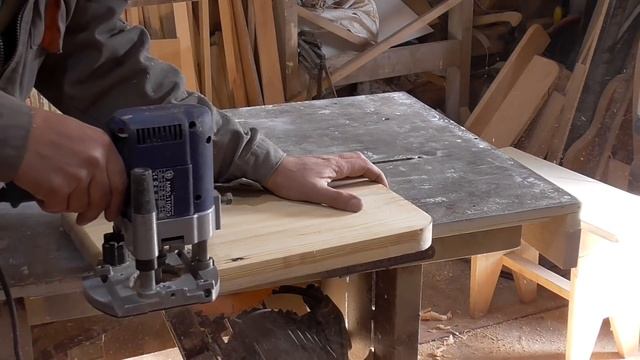 Простой и удобный стул смотреть онлайн