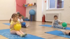 Партерная гимнастика с мячами  для детей 3-4 лет ? ???