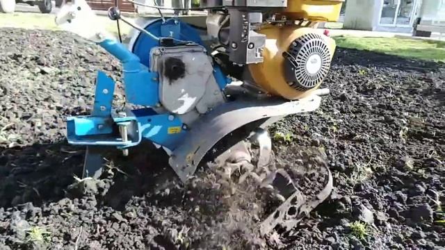 Перепашка. Мотоблок - Нева МБ-23. смотреть онлайн