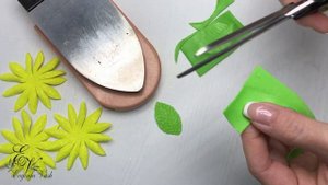 ☀DIY☀3 круга глиттерного фома☀солнечные цветочки на заколки, резинки, повязки☀FLOWERS from foamiran