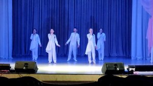 "Мы делаем выбор сами", вокальная группа "СуперСтар"