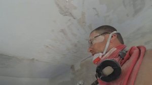 Нужно ли удалять старую шпаклевку с потолка? + Как ускорить счисту алмазной чашкой.