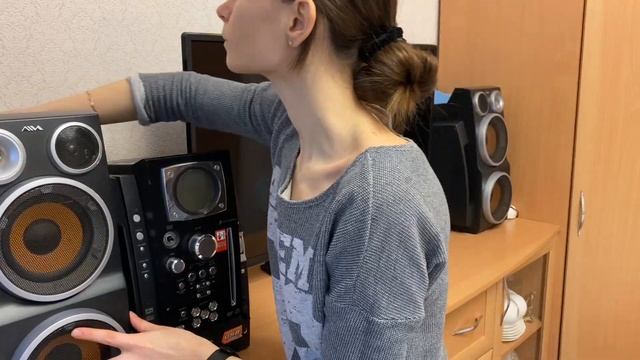 Быстрая уборка • Меняю постель • Протираю пыль • Чистота на рабочем столе и туал-м столике • Стирка