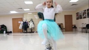 Давай сбежим (Искорки) - 5УТРА ❤️ Танцевальная Версия Клипа 😍 FUN VERSION ⭐️ Tuzelity Team 😎