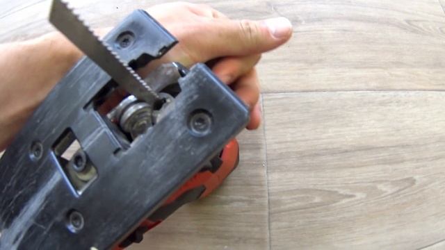 АККУМУЛЯТОРНАЯ ЛОБЗИКОВАЯ ПИЛА SJD 6 A22 от HILTI обзор и демонстрация работы