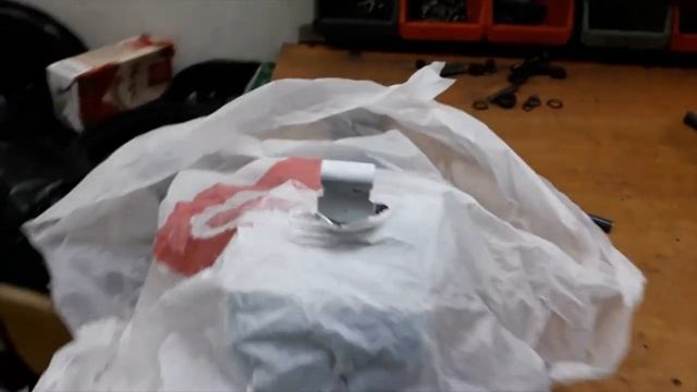 Крепление столика на стульчике Bloom Fresco смотреть онлайн