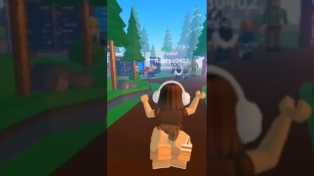 Танцы скина в Roblox #игрыдлядетей #игры #роблокс #игра #скины #танцы