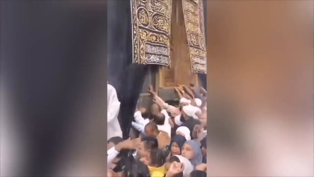 Mecca now! Apocalypse in the Kaaba! A storm with a wind speed of 219 km/h! смотреть онлайн