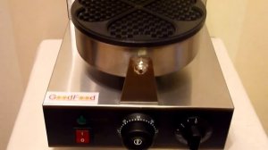 Вафельница бельгийская GoodFood WB-1R. Вафли в форме сердец. Круглая