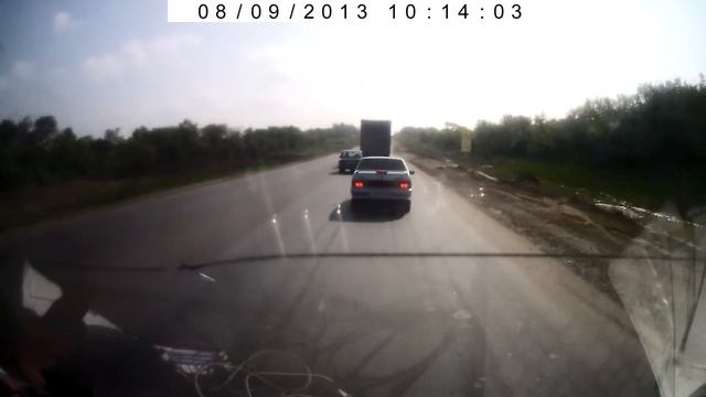 Кирпичи с дымком. Трасса М5. Самарская область, Сызранский район смотреть онлайн