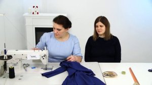 Как обработать горловину трикотажного платья основной тканью? Показываем простой способ.Мастер-клас