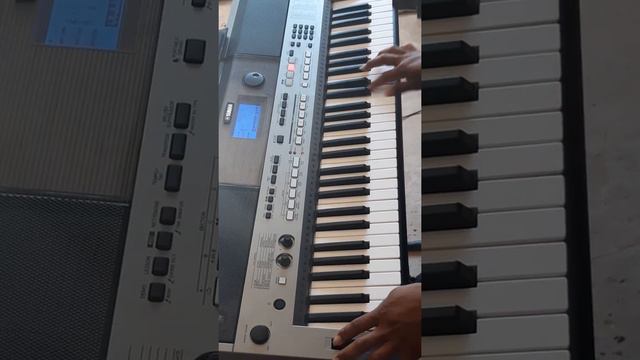 Folkrock en Yamaha psr E443 ... смотреть онлайн