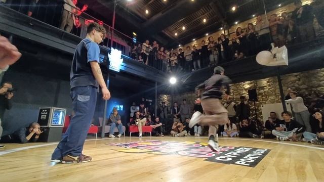 Myhre vs Wess | Top 16 | Red Bull BC one Cypher Portugal 2023 смотреть онлайн