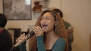 See You On Wednesday | Novia Bachmid - This Mountain  (Faouzia Cover) Live Session